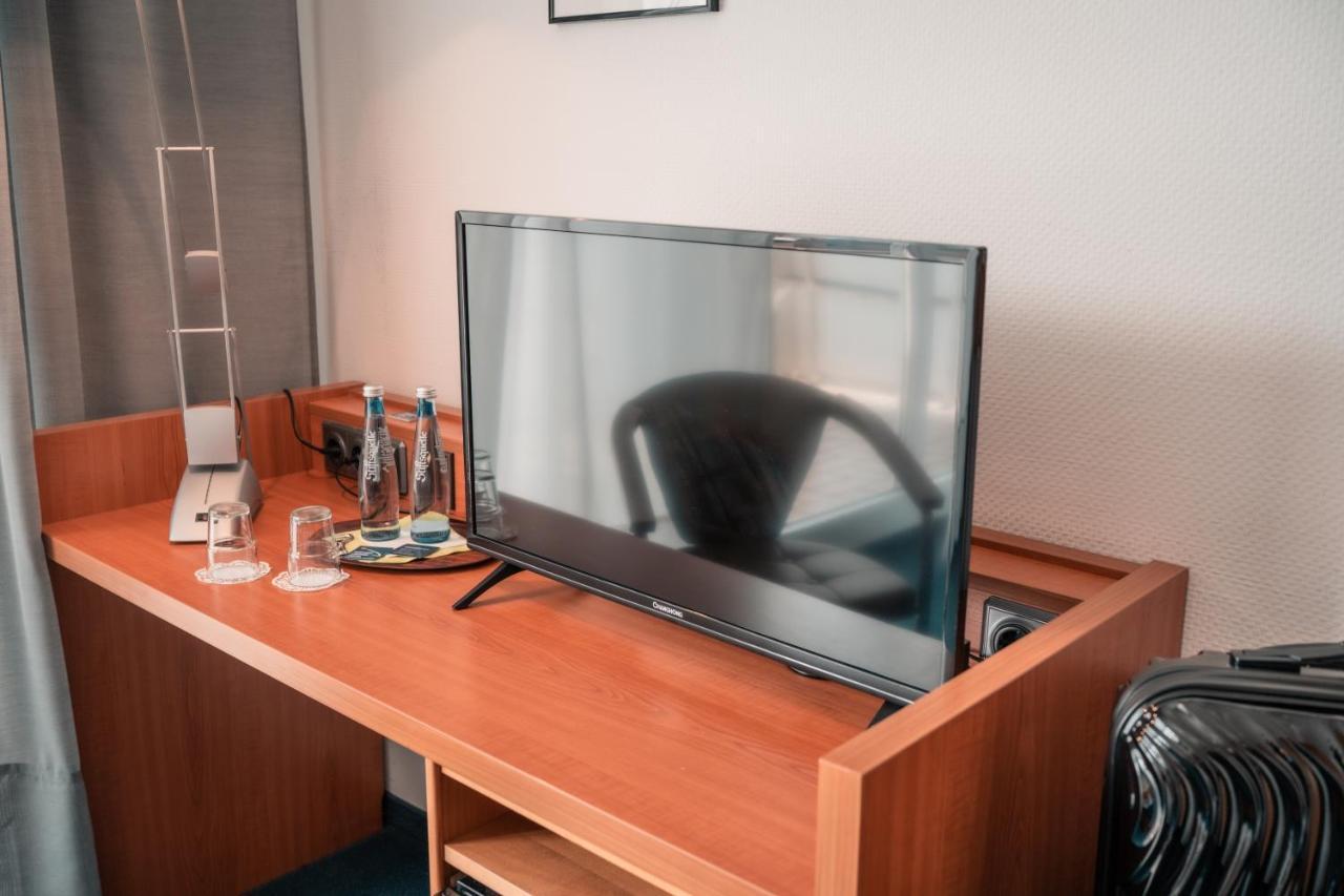 Airport Lounge Hotel Duesseldorf Bagian luar foto